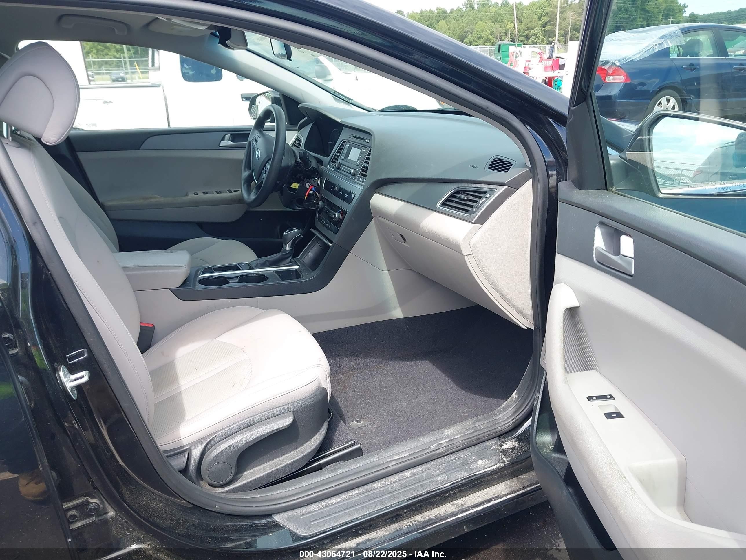 2017 Hyundai Sonata   Black vin: 5NPE24AF8HH566304