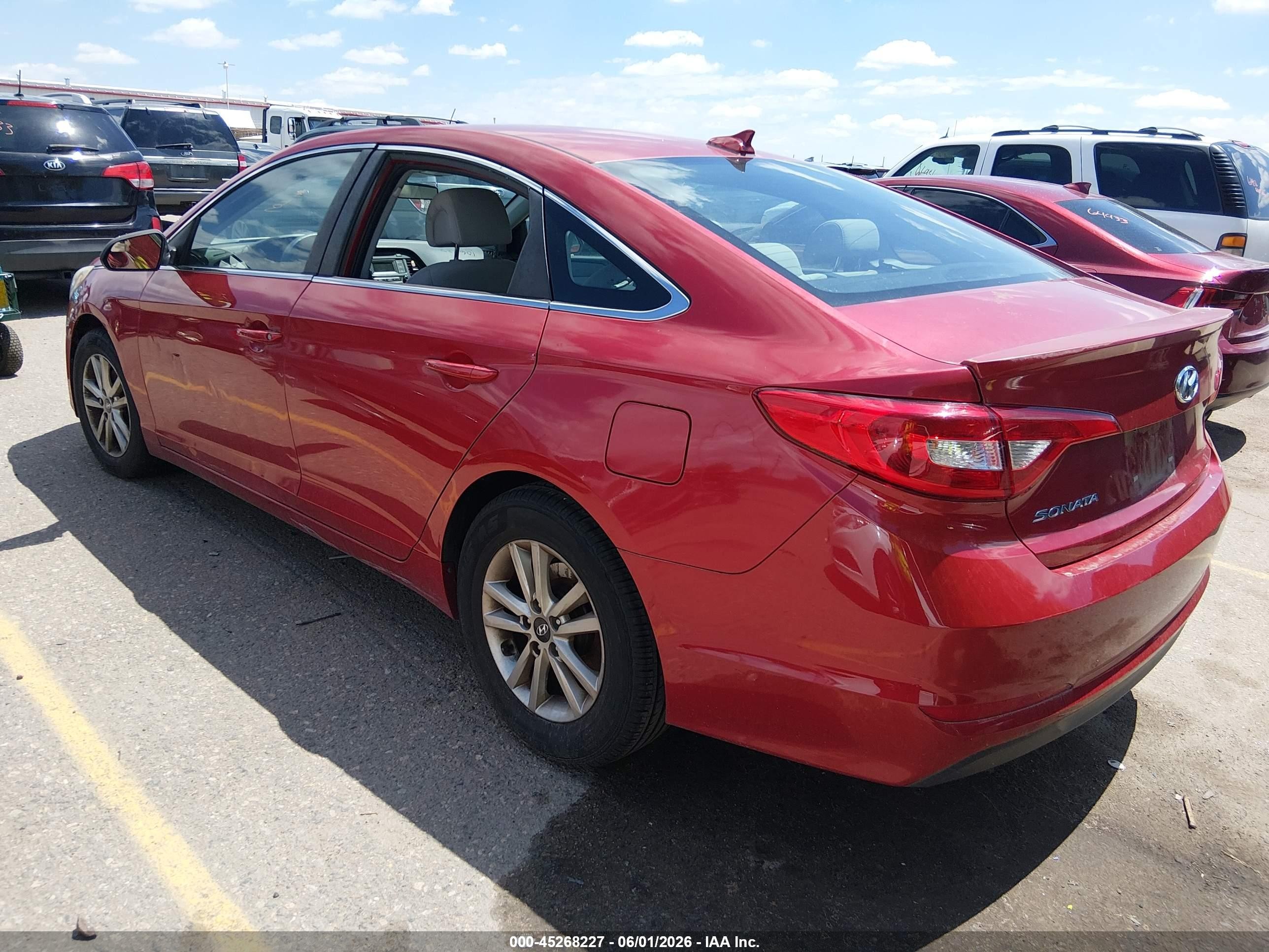 2017 Hyundai Sonata   Красный vin: 5NPE24AF8HH582762
