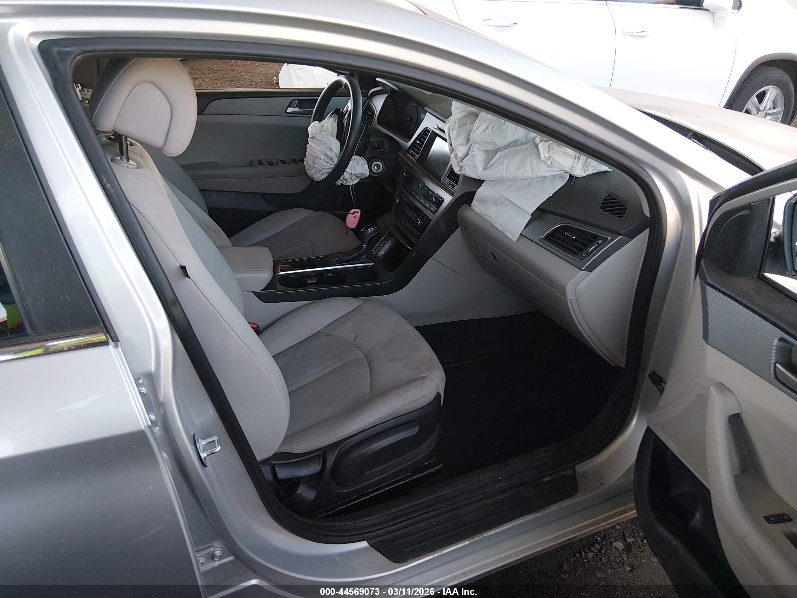 2017 Hyundai Sonata Se Silver vin: 5NPE24AF8HH590781