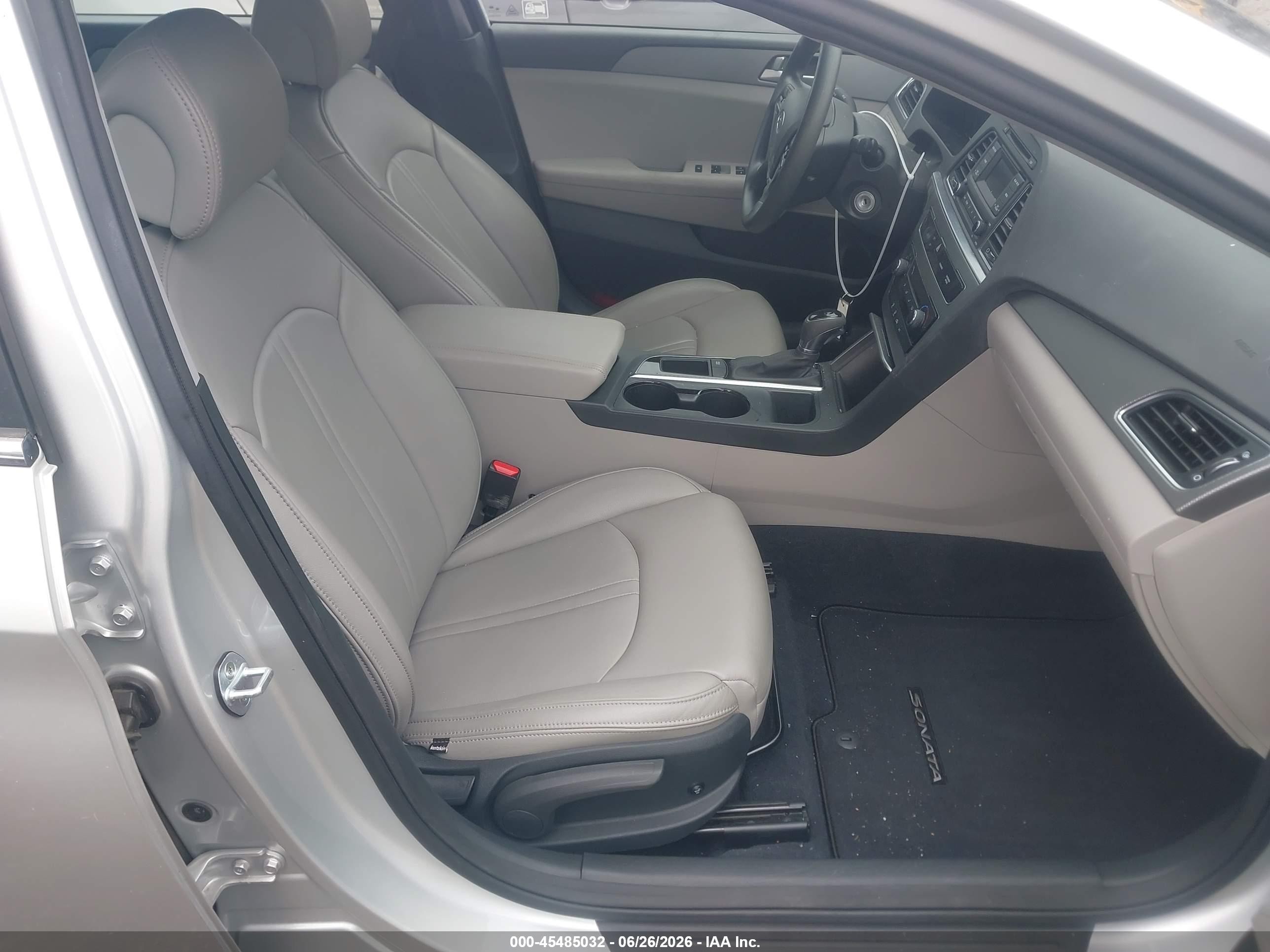 2015 Hyundai Sonata Se Silver vin: 5NPE24AF9FH019829
