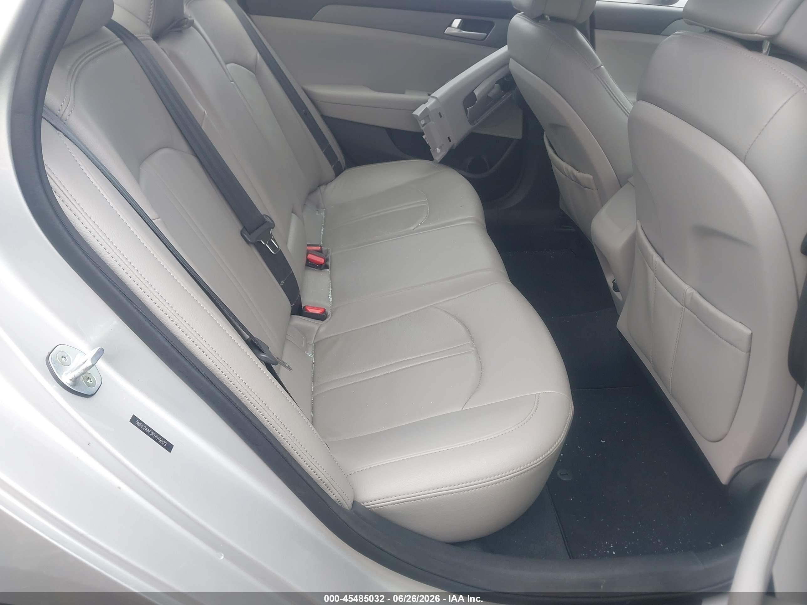 2015 Hyundai Sonata Se Silver vin: 5NPE24AF9FH019829