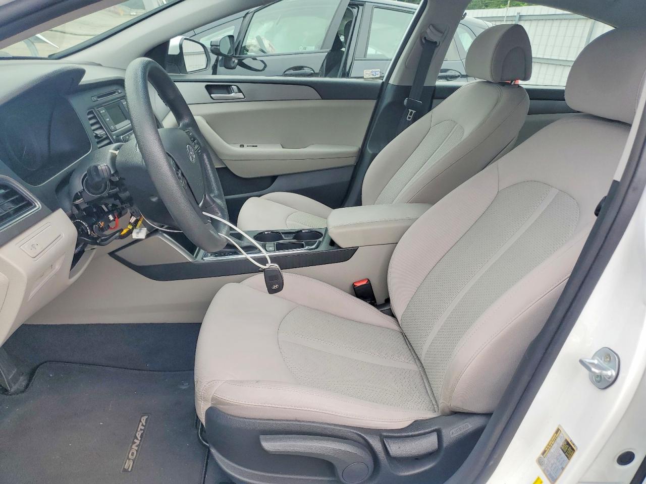 2015 Hyundai Sonata Se White vin: 5NPE24AF9FH044732