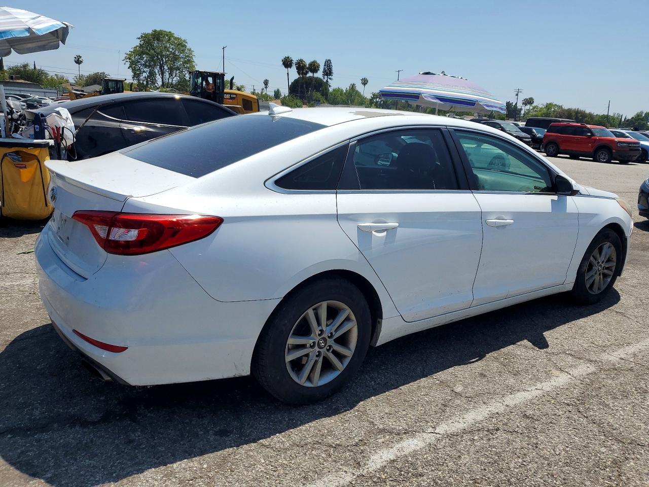 2015 Hyundai Sonata Se White vin: 5NPE24AF9FH068321