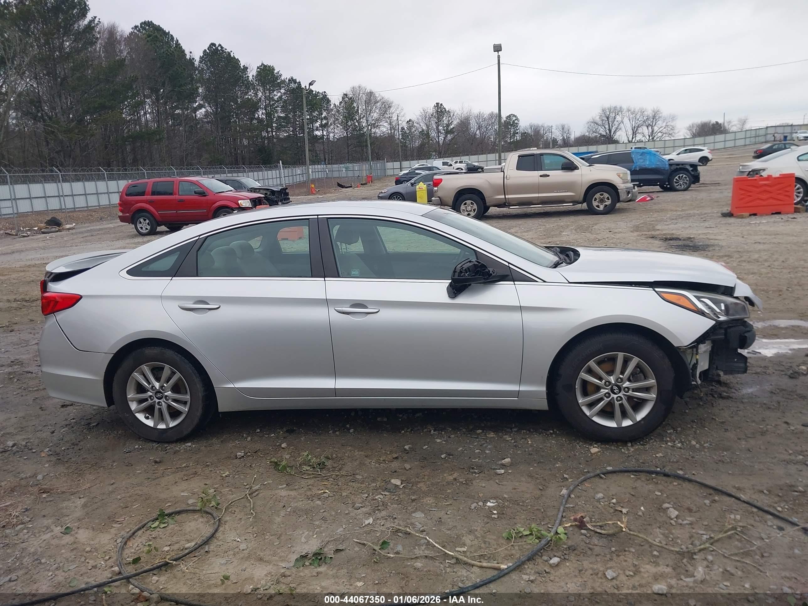 2015 Hyundai Sonata Se Silver vin: 5NPE24AF9FH124581