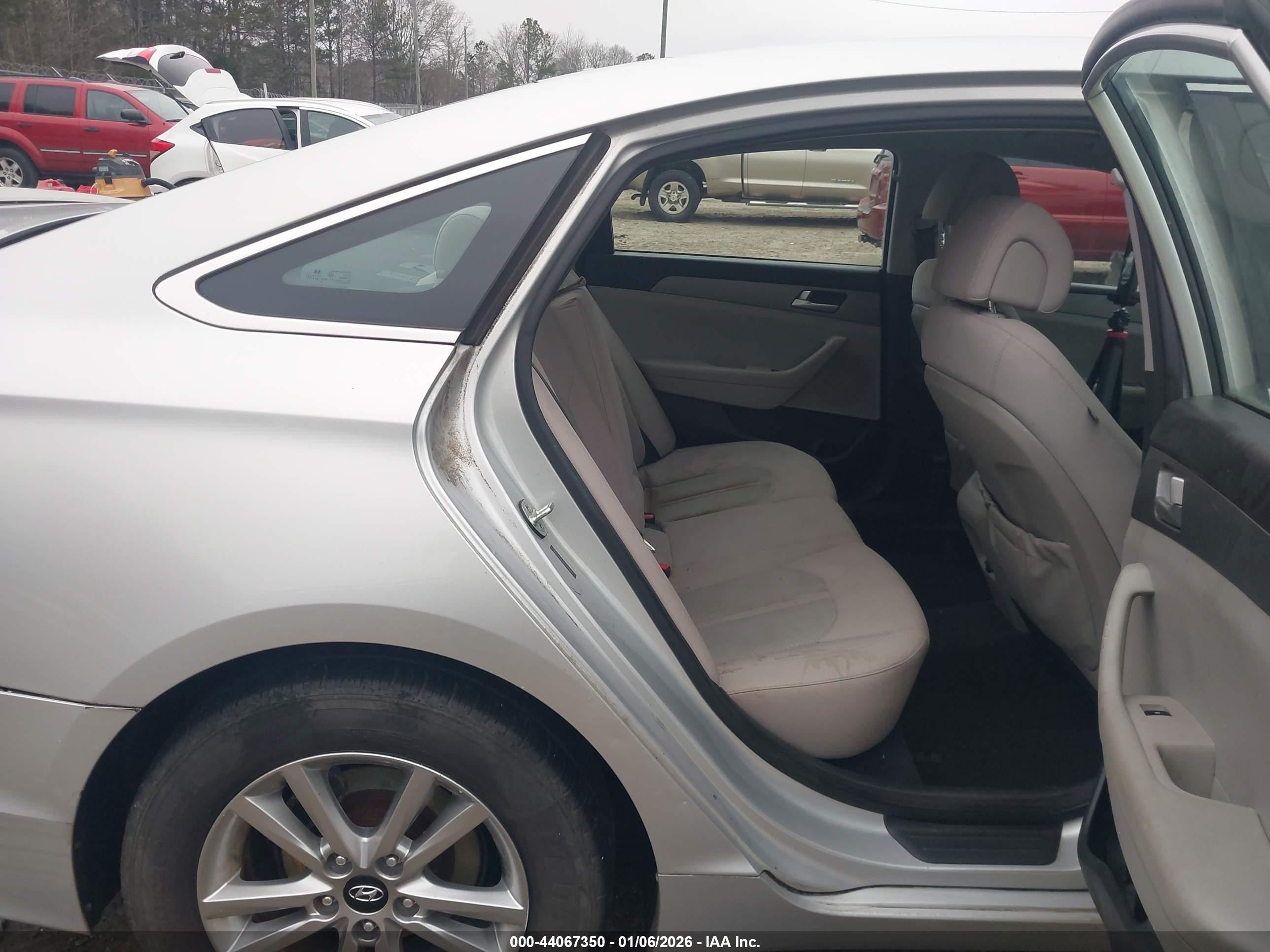 2015 Hyundai Sonata Se Silver vin: 5NPE24AF9FH124581