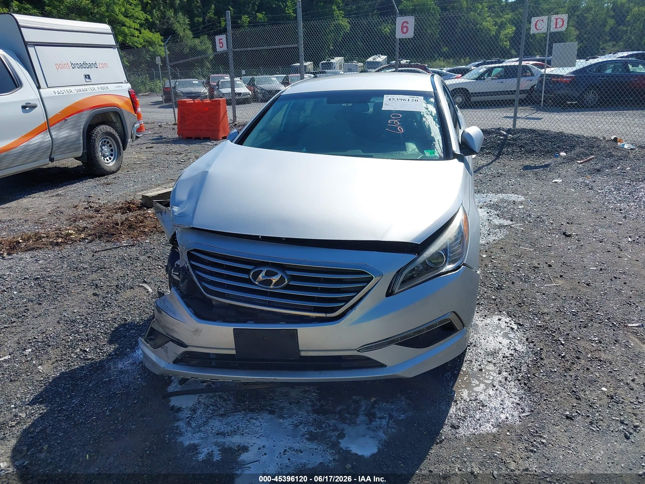 2015 Hyundai Sonata Se Silver vin: 5NPE24AF9FH174512