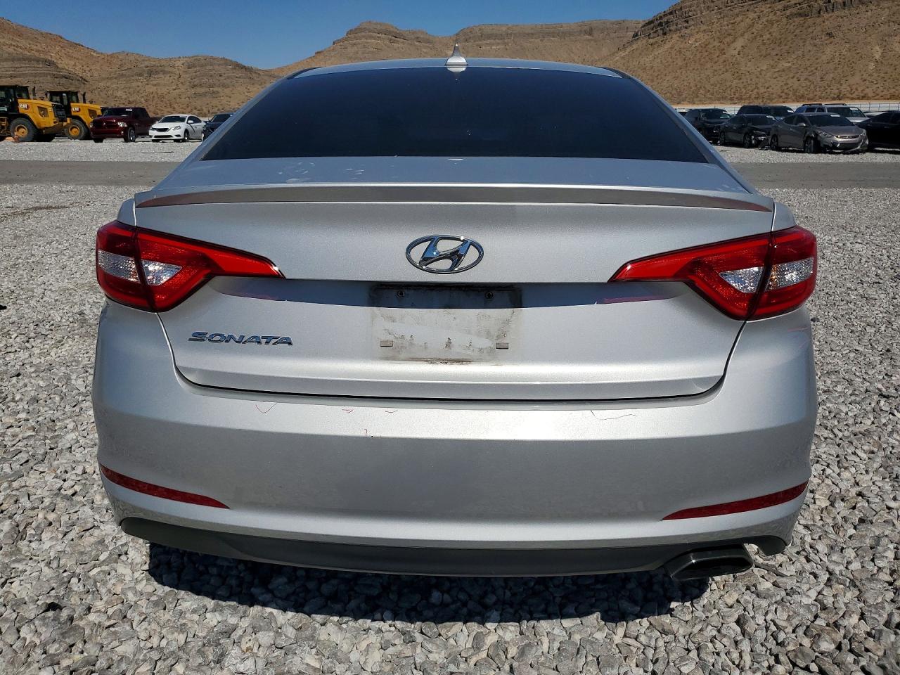 2015 Hyundai Sonata Se Silver vin: 5NPE24AF9FH176809