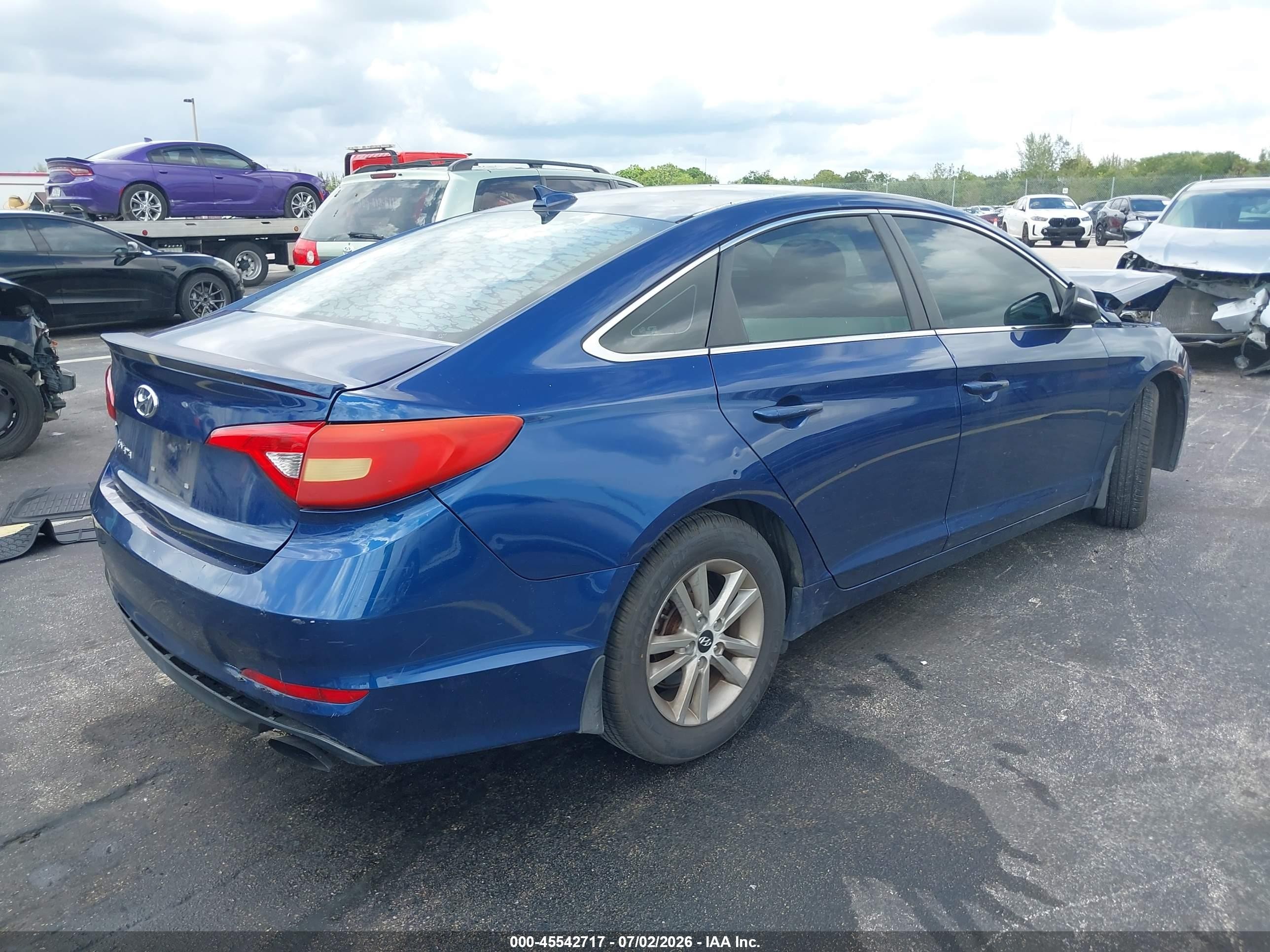 2015 Hyundai Sonata Se Blue vin: 5NPE24AF9FH185364