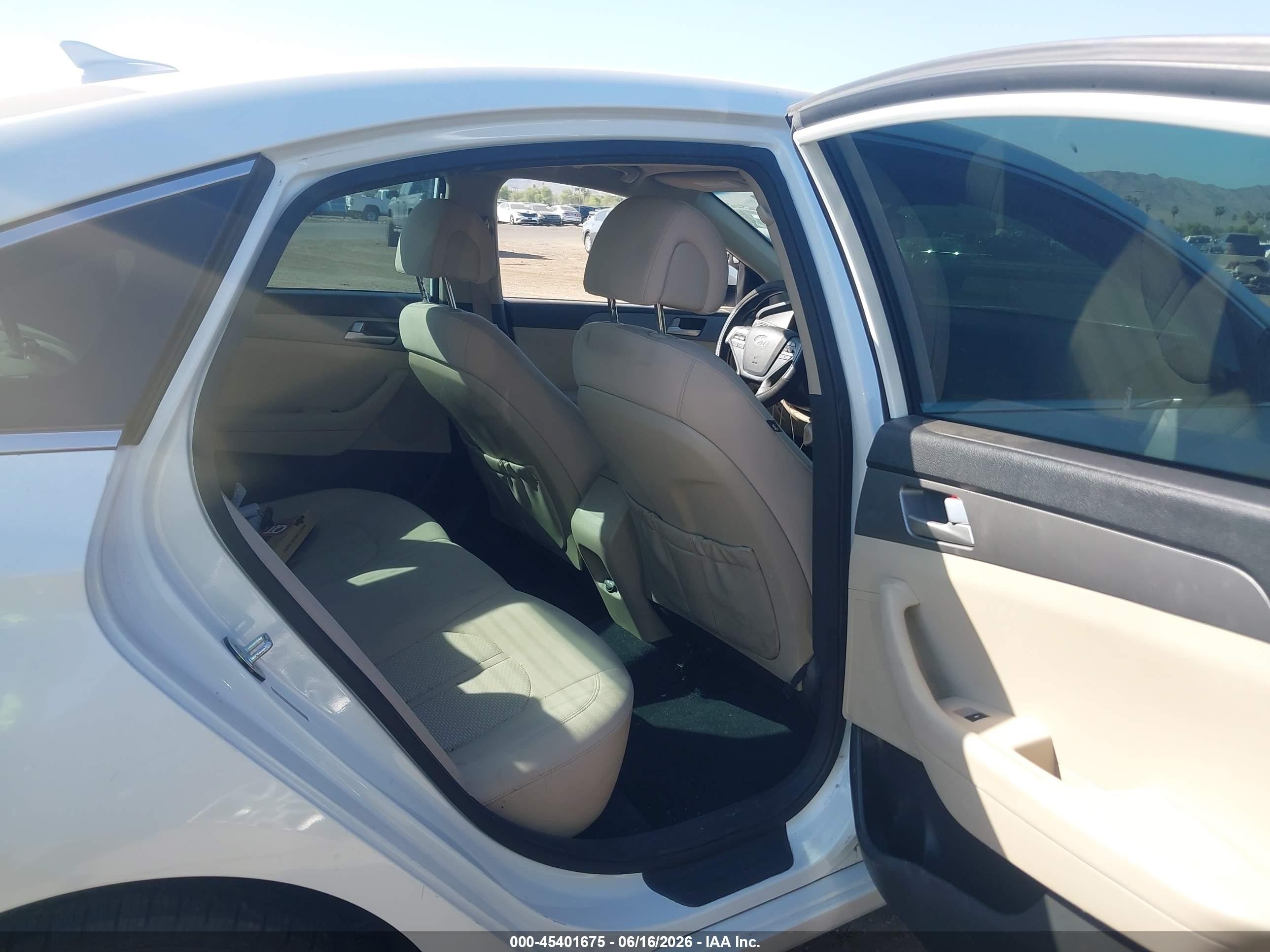 2015 Hyundai Sonata Se White vin: 5NPE24AF9FH187440