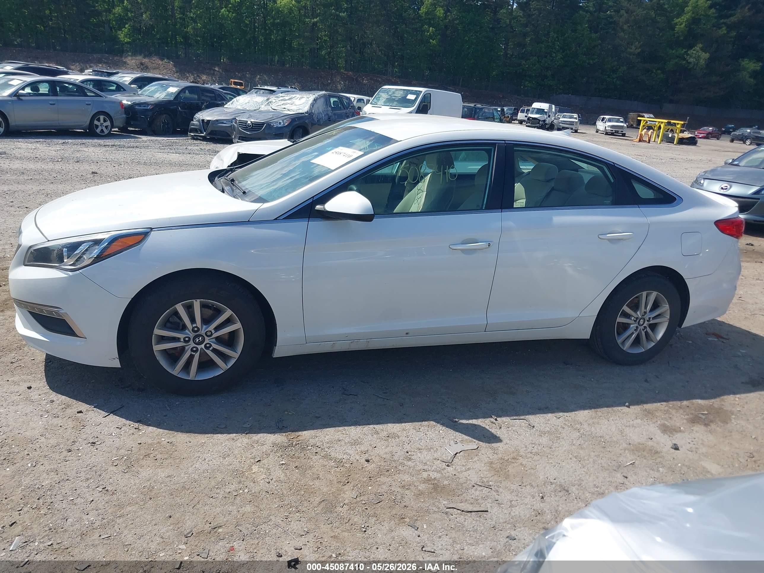 2015 Hyundai Sonata Se White vin: 5NPE24AF9FH211509