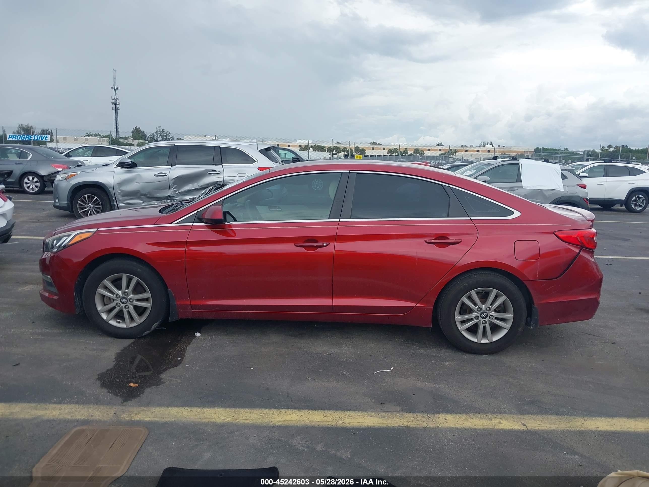 2015 Hyundai Sonata Se Red vin: 5NPE24AF9FH227483