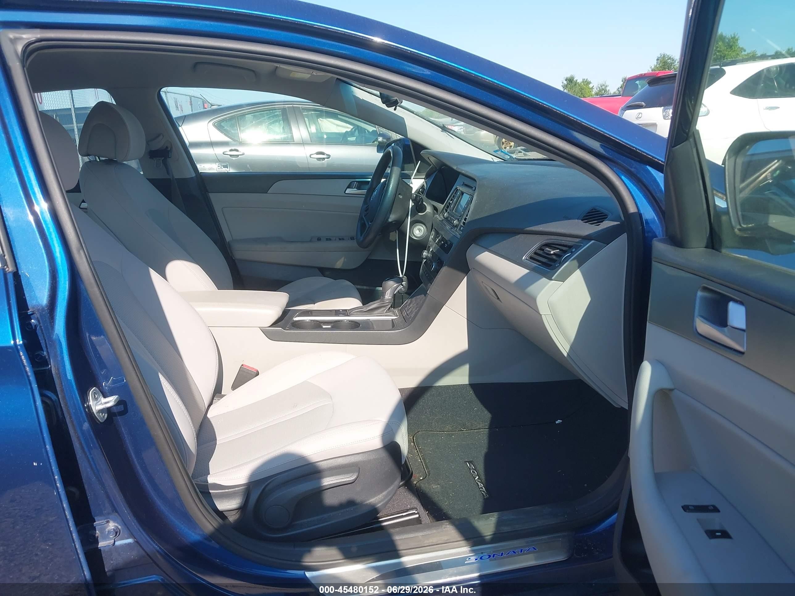 2015 Hyundai Sonata Se Blue vin: 5NPE24AF9FH235731