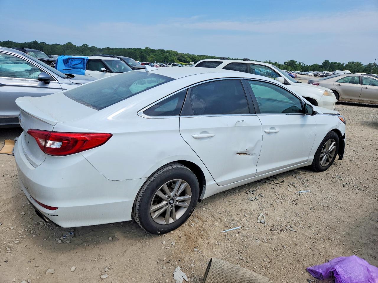 2015 Hyundai Sonata Se Белый vin: 5NPE24AF9FH237656