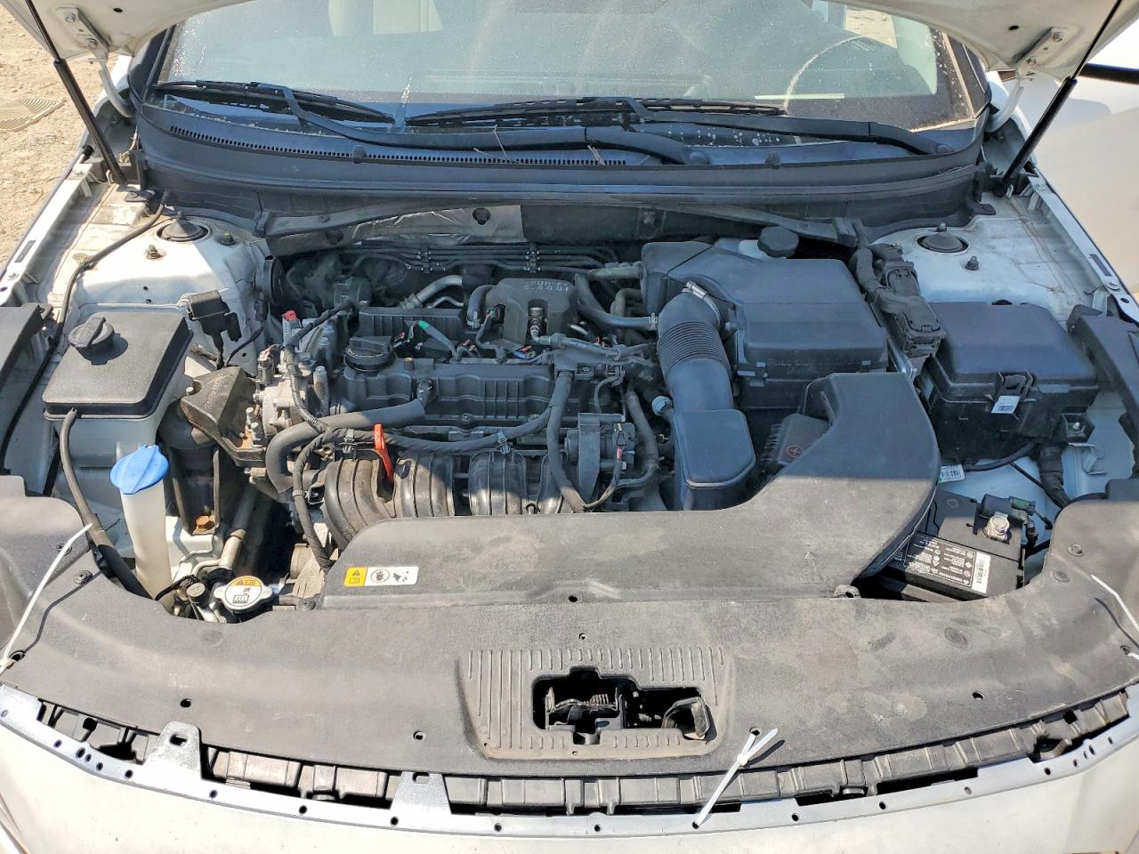 2015 Hyundai Sonata Se Белый vin: 5NPE24AF9FH237656
