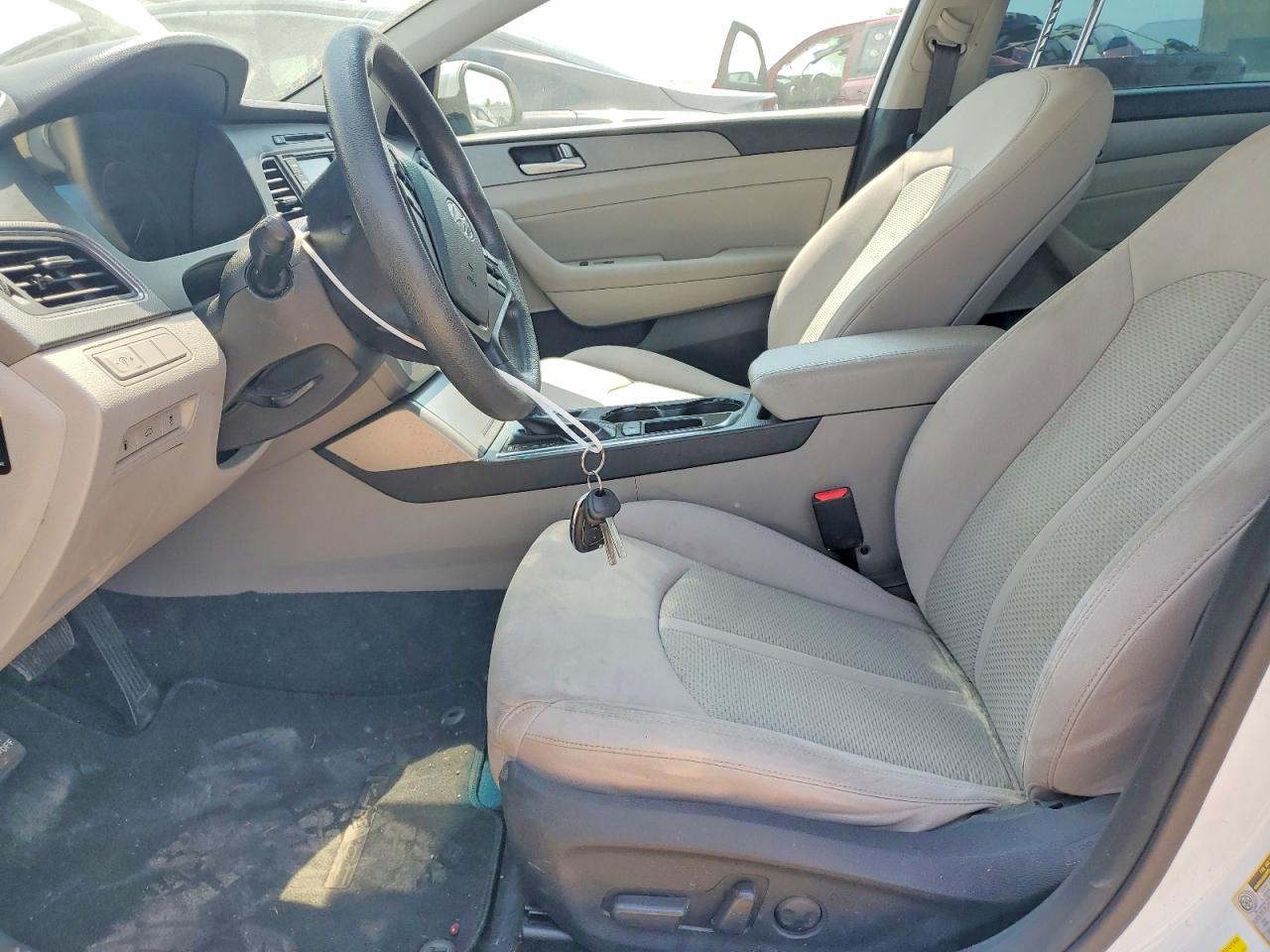 2015 Hyundai Sonata Se Белый vin: 5NPE24AF9FH237656