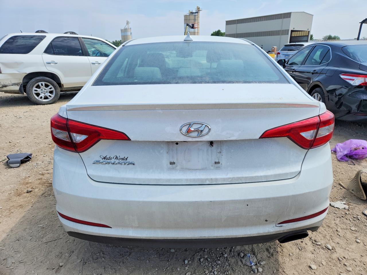 2015 Hyundai Sonata Se Белый vin: 5NPE24AF9FH237656