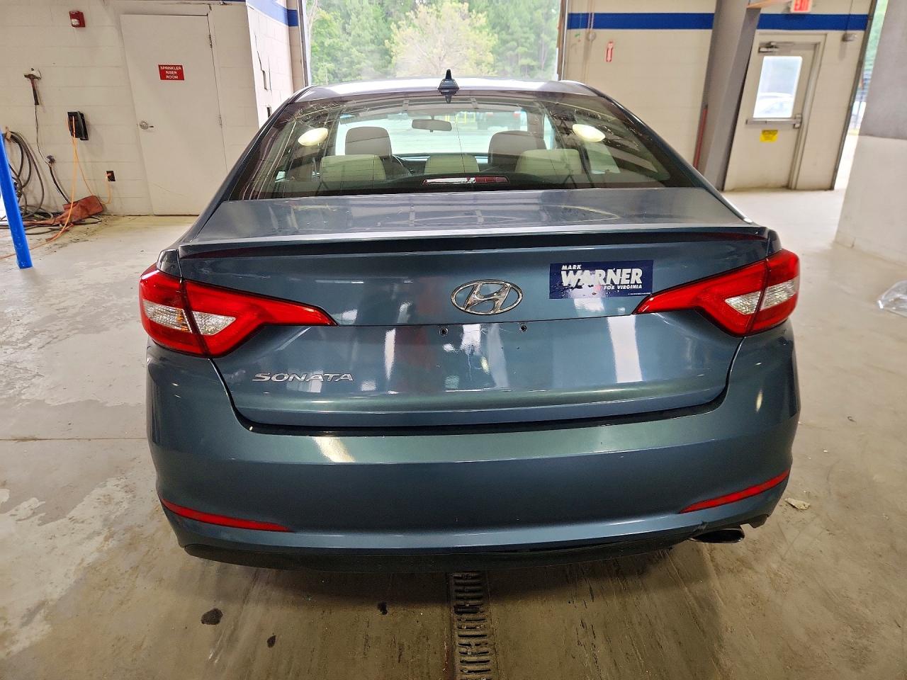 2015 Hyundai Sonata Se Blue vin: 5NPE24AF9FH239956