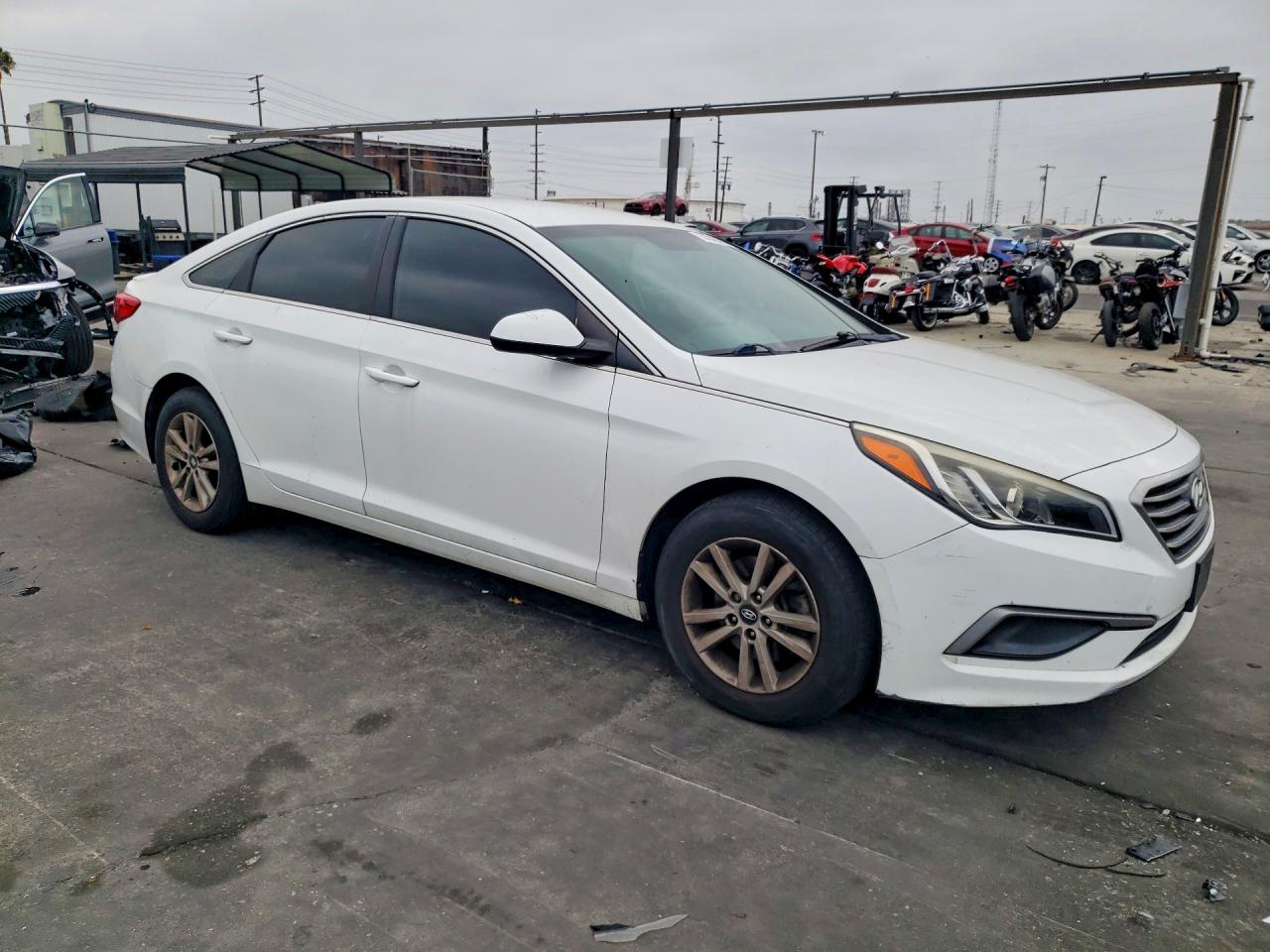 2016 Hyundai Sonata Se White vin: 5NPE24AF9GH280105