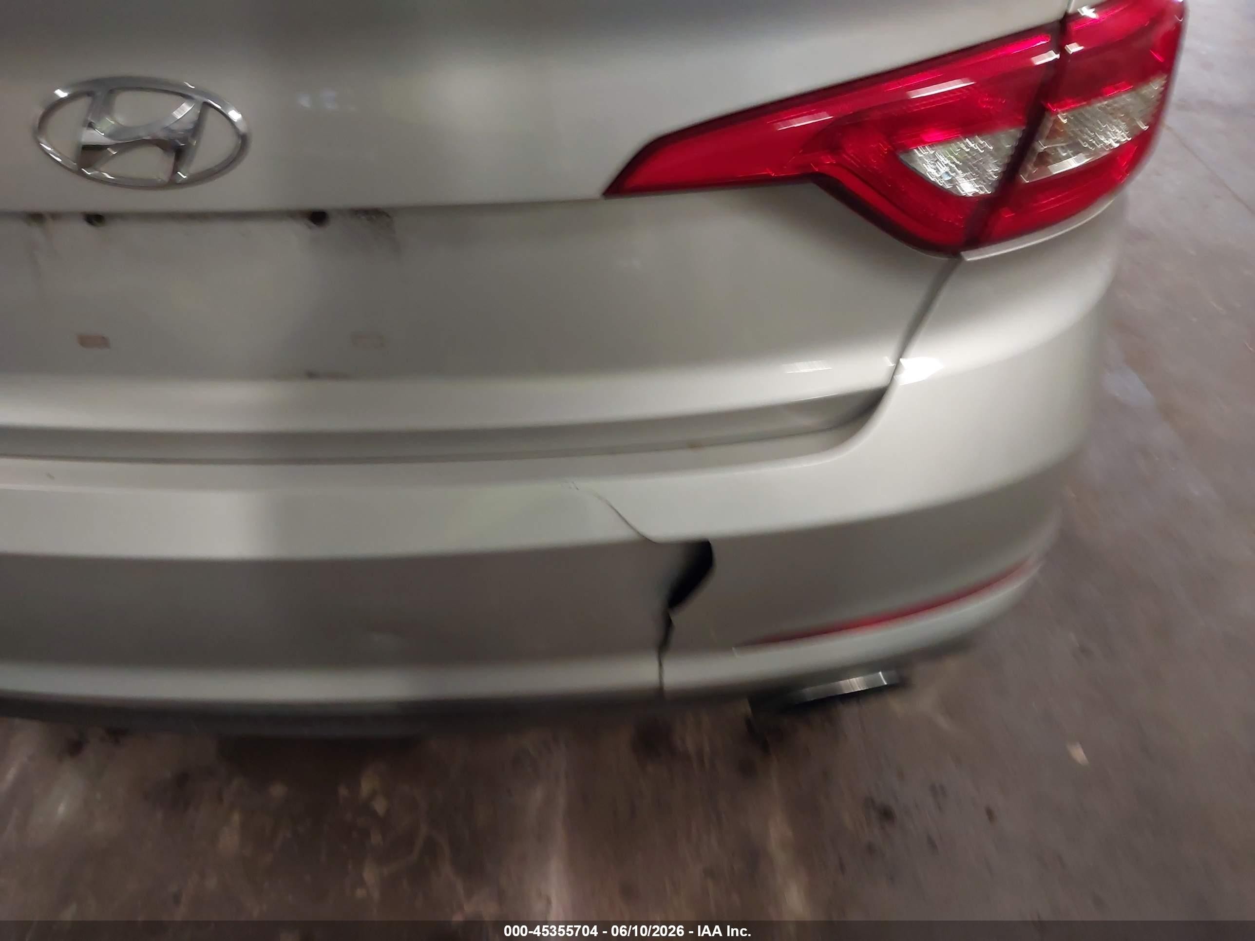 2017 Hyundai Sonata   Silver vin: 5NPE24AF9HH533649