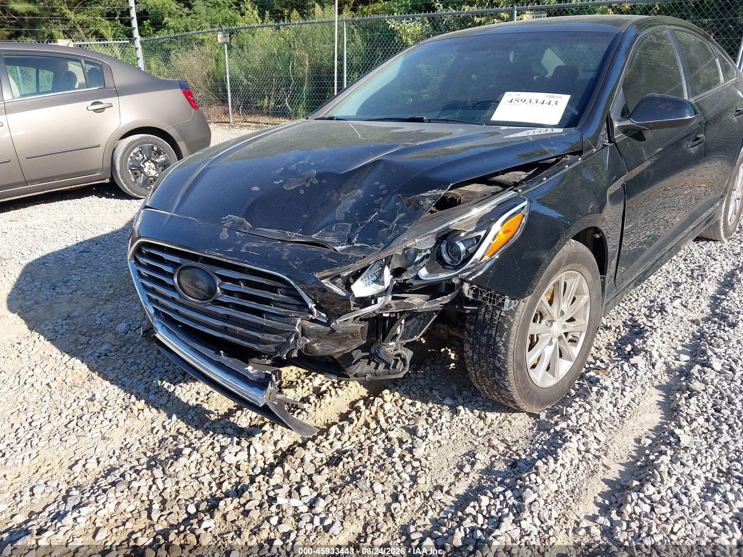 2019 Hyundai Sonata Se Black vin: 5NPE24AF9KH741487