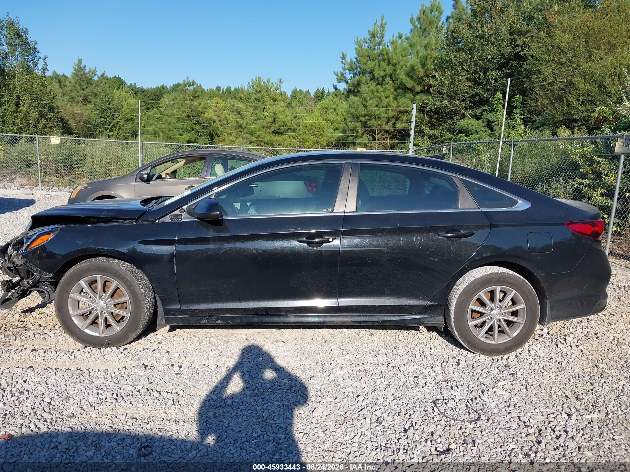 2019 Hyundai Sonata Se Black vin: 5NPE24AF9KH741487
