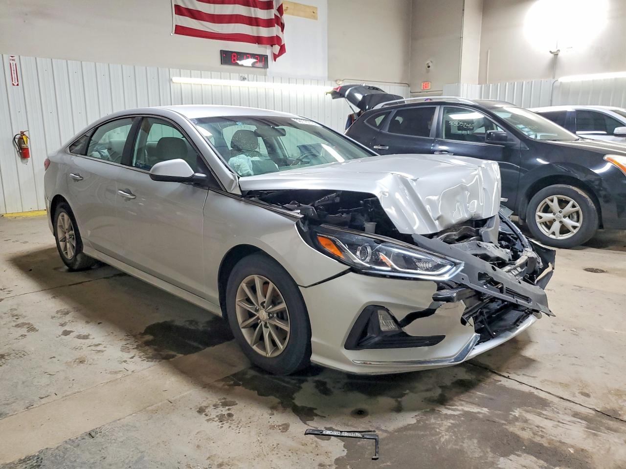 2019 Hyundai Sonata Se Серебряный vin: 5NPE24AF9KH772769