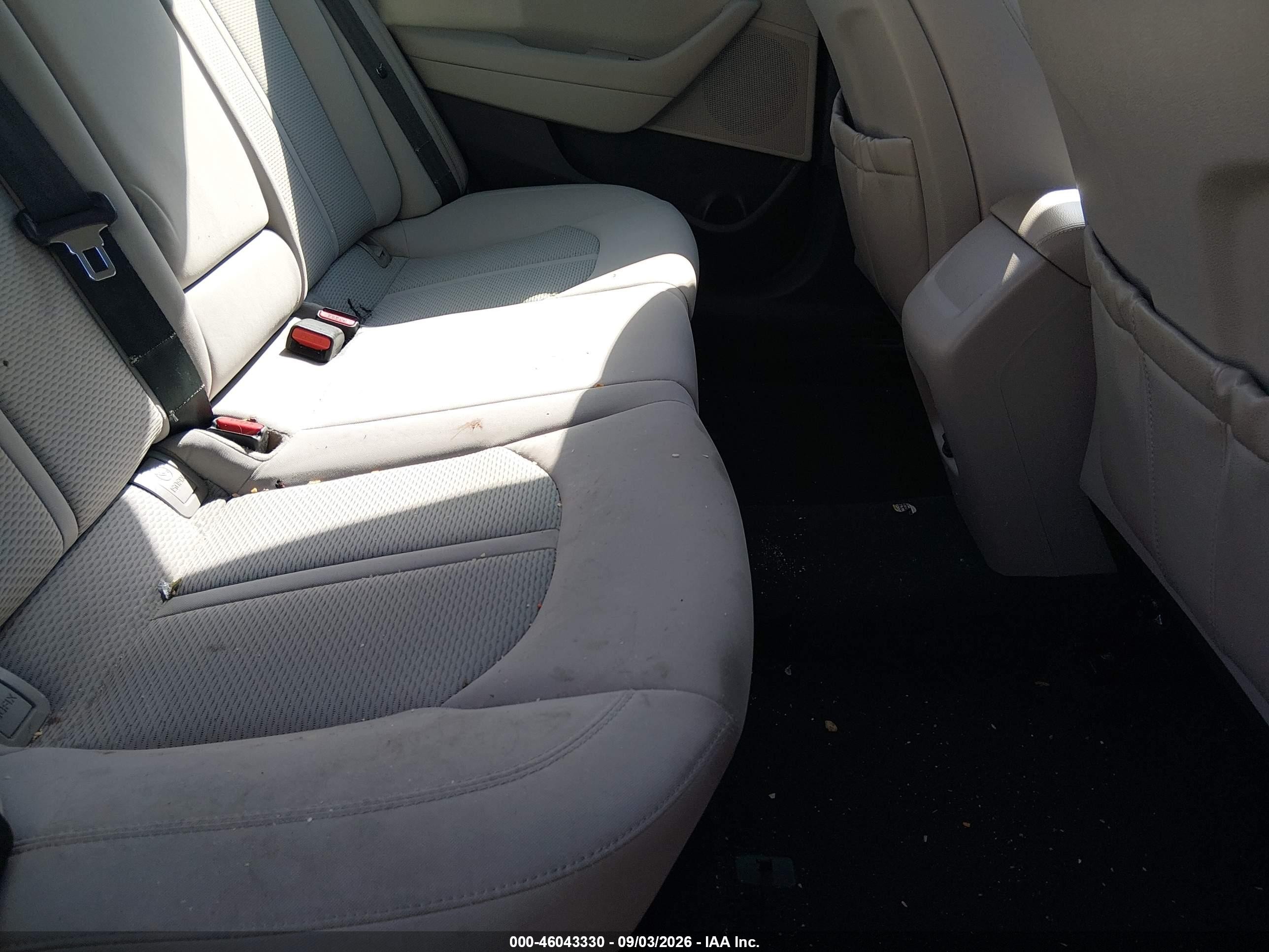 2015 Hyundai Sonata Se Silver vin: 5NPE24AFXFH003428