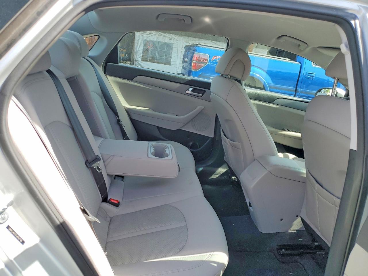 2015 Hyundai Sonata Se Серебряный vin: 5NPE24AFXFH016728
