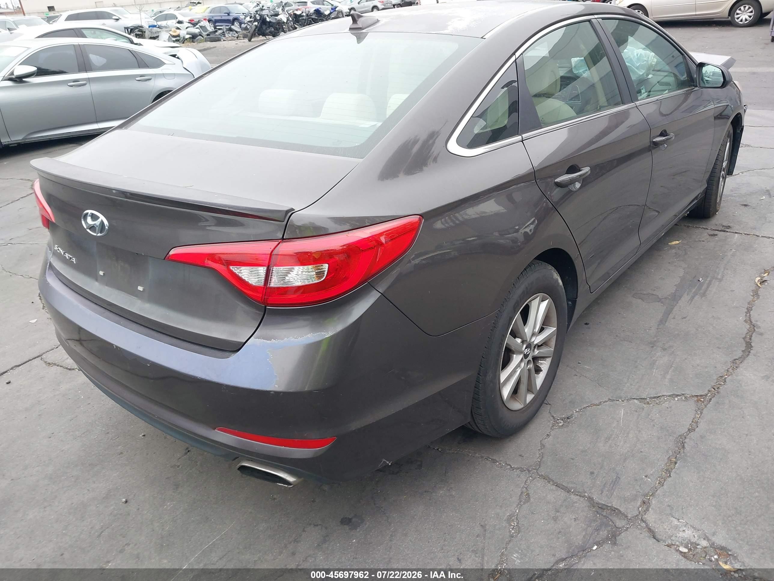 2015 Hyundai Sonata Se Серый vin: 5NPE24AFXFH038048