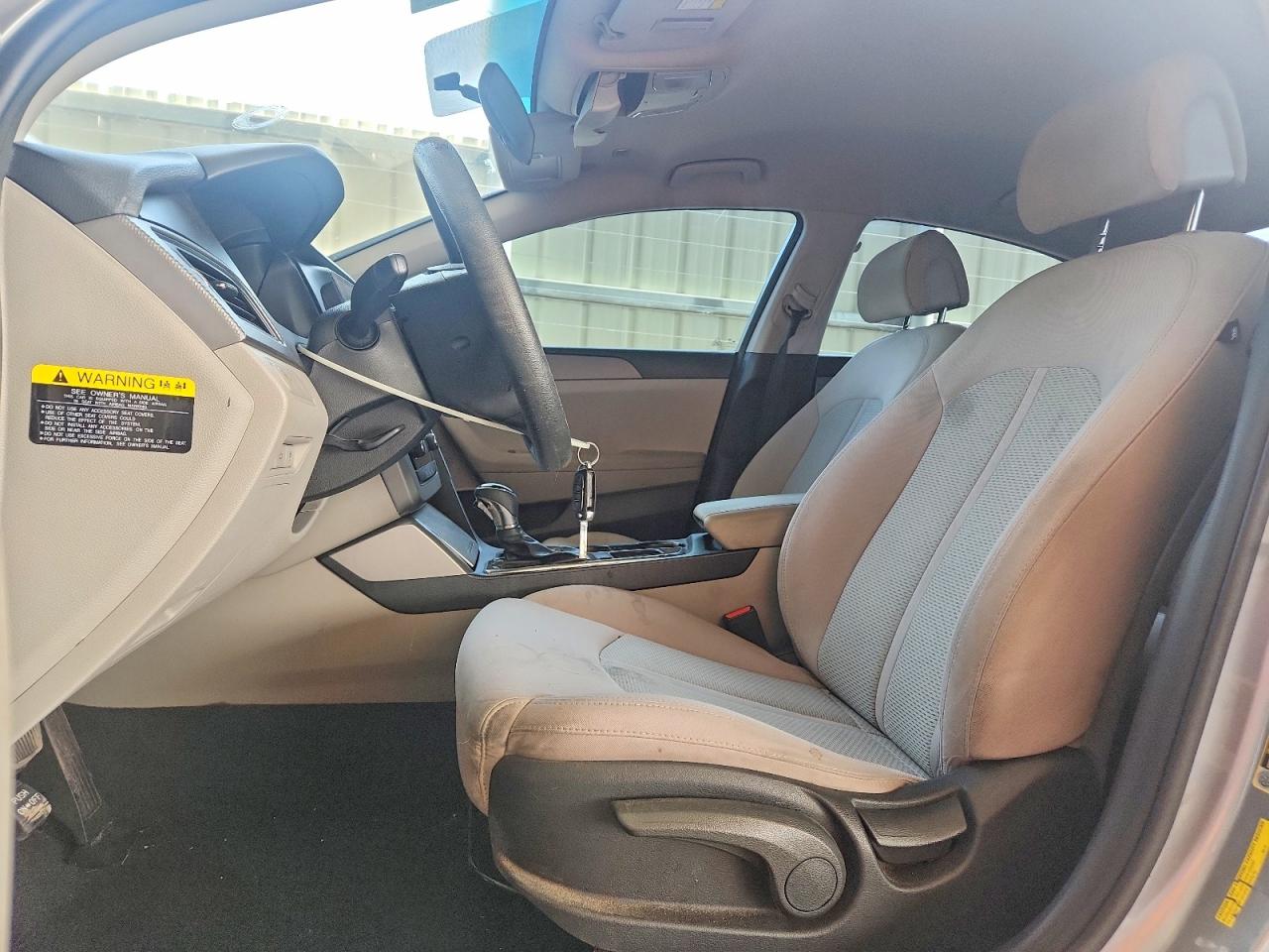 2015 Hyundai Sonata Se Серебряный vin: 5NPE24AFXFH149196
