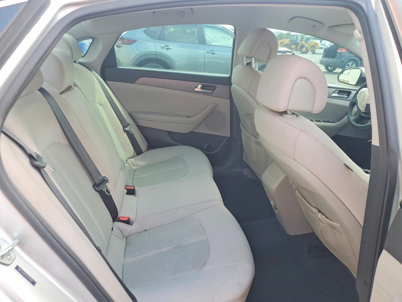 2015 Hyundai Sonata Se Серебряный vin: 5NPE24AFXFH149361