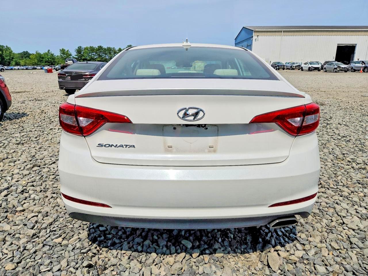2015 Hyundai Sonata Se White vin: 5NPE24AFXFH156181