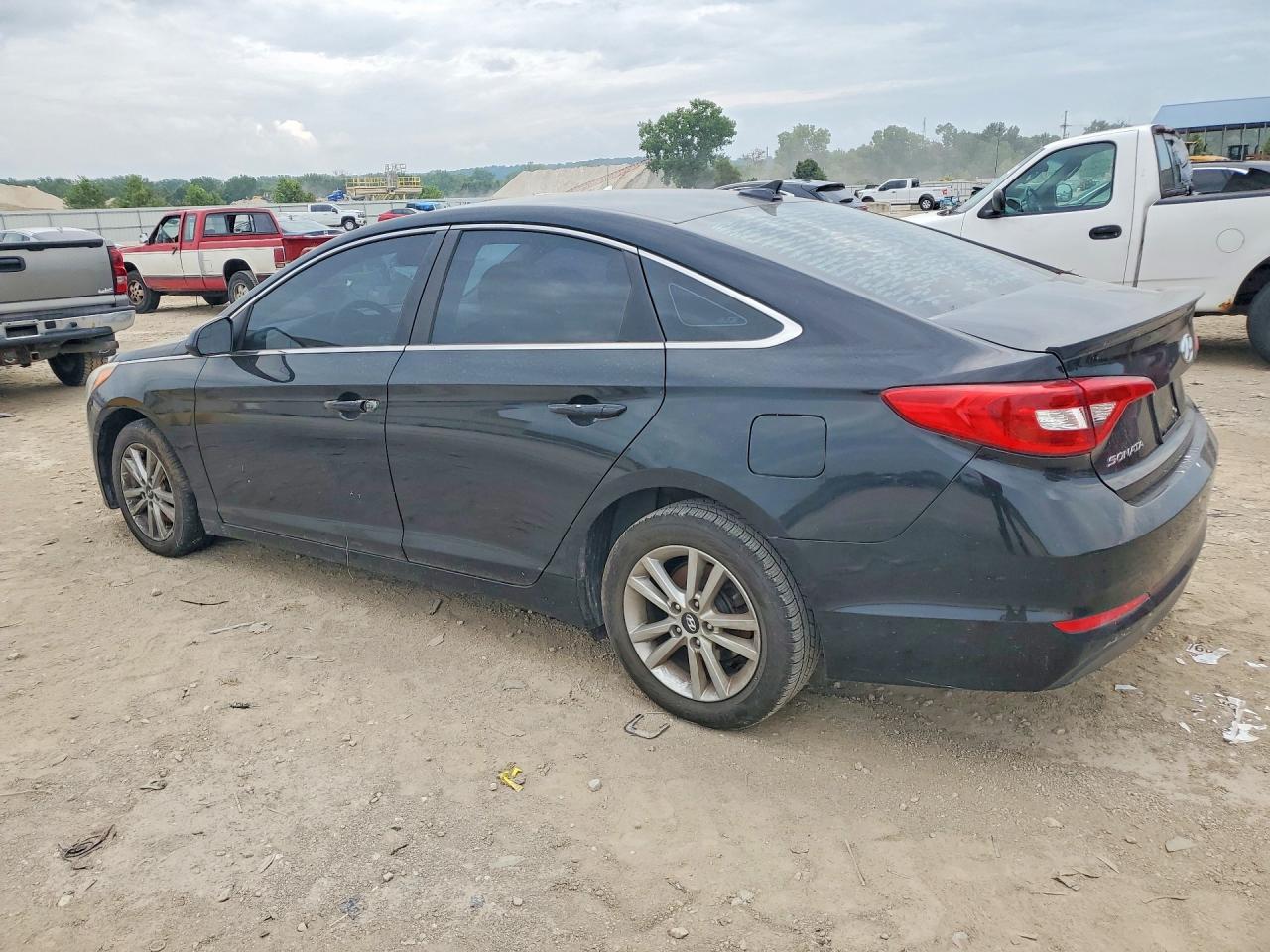 2015 Hyundai Sonata Se Черный vin: 5NPE24AFXFH180464