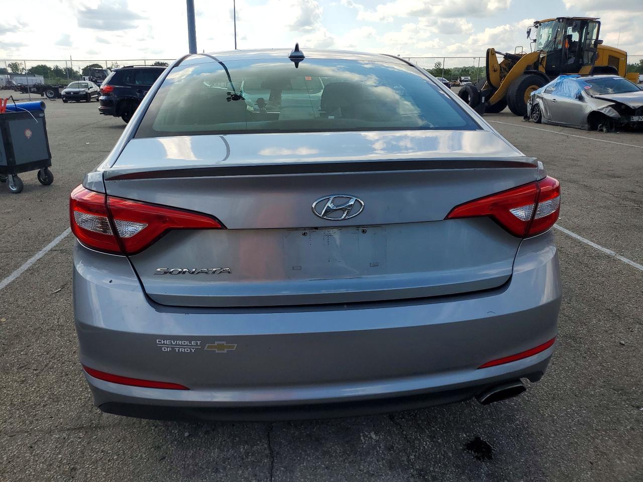 2015 Hyundai Sonata Se Silver vin: 5NPE24AFXFH183462
