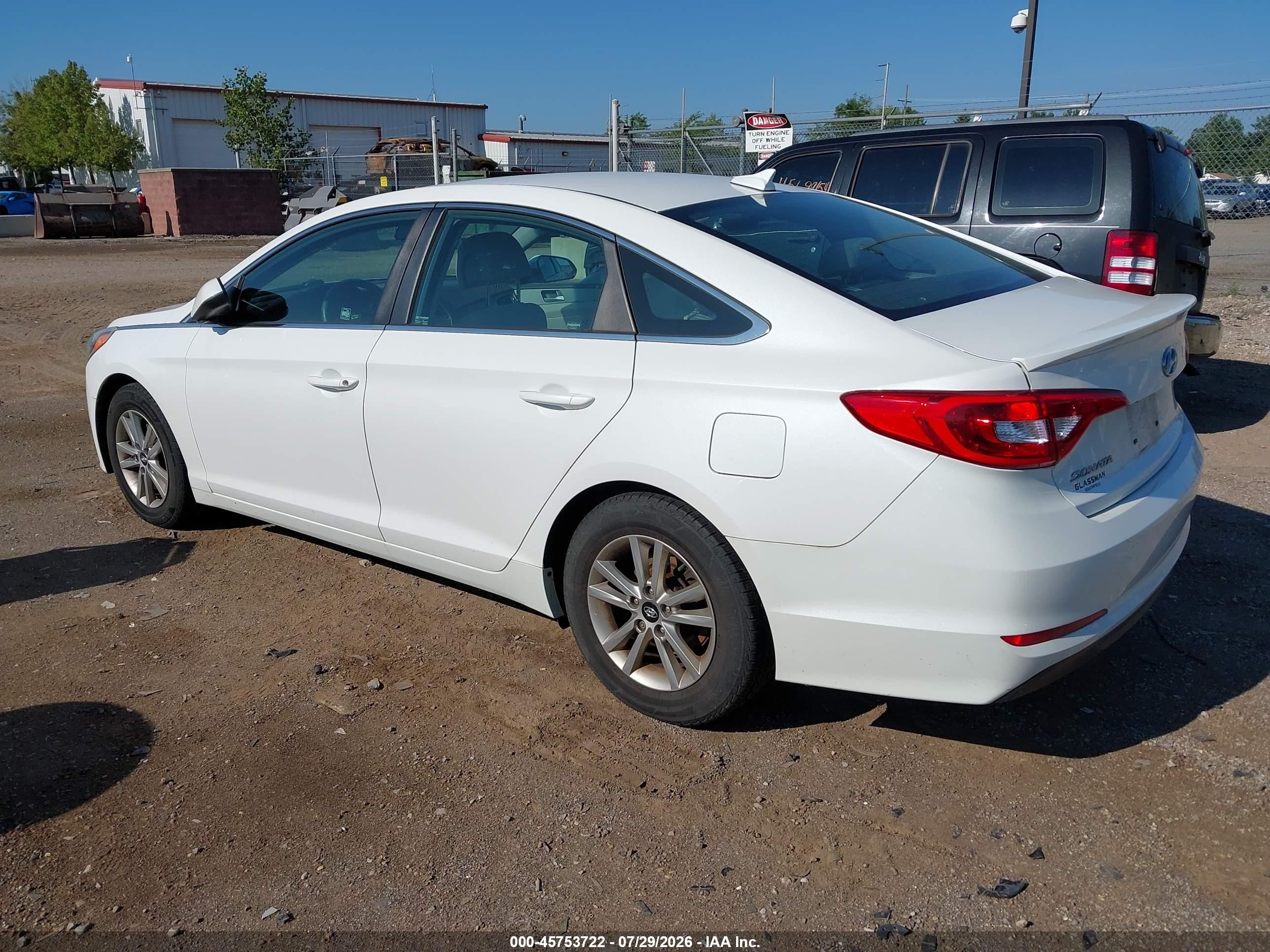 2015 Hyundai Sonata Se White vin: 5NPE24AFXFH192503