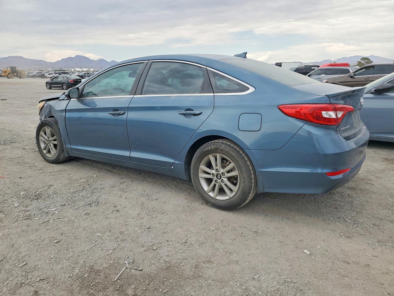 2015 Hyundai Sonata Se Бирюзовый vin: 5NPE24AFXFH192792