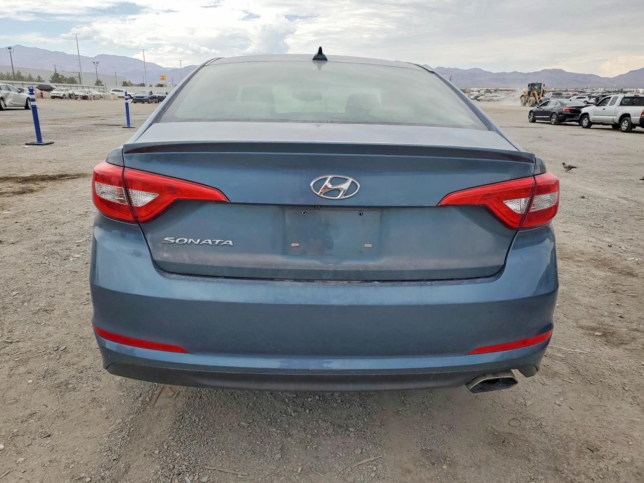 2015 Hyundai Sonata Se Бирюзовый vin: 5NPE24AFXFH192792