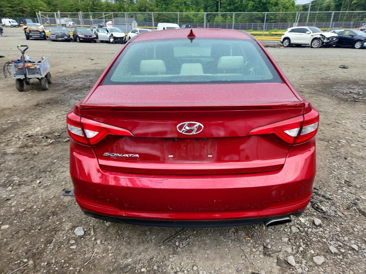 2015 Hyundai Sonata Se Red vin: 5NPE24AFXFH196616
