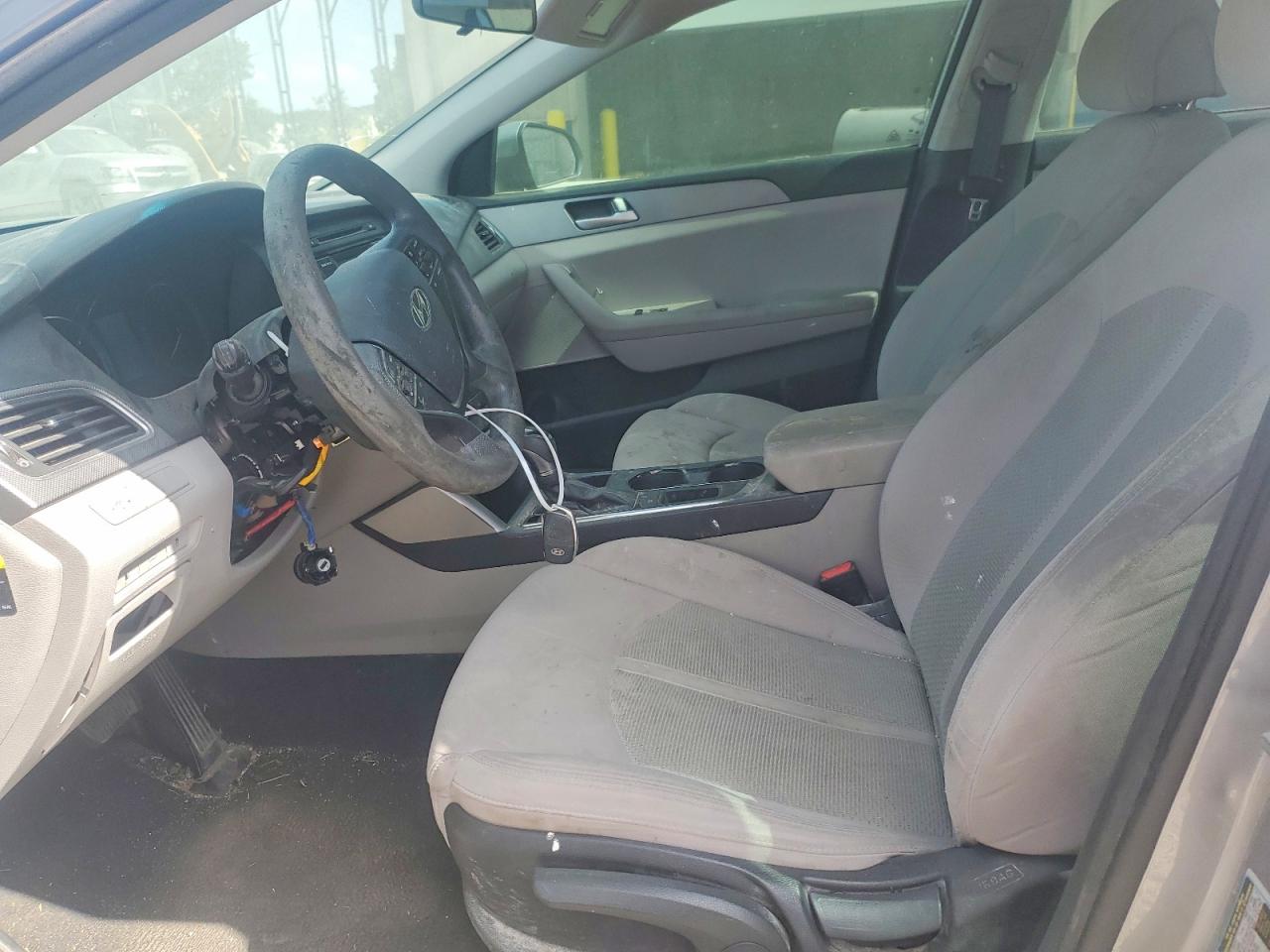 2015 Hyundai Sonata Silver vin: 5NPE24AFXFH199239