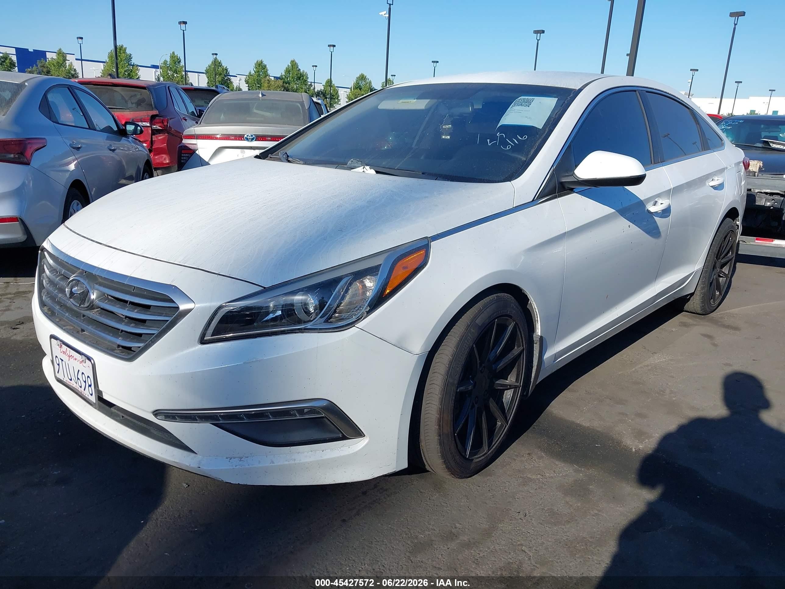 2015 Hyundai Sonata Se Белый vin: 5NPE24AFXFH205086