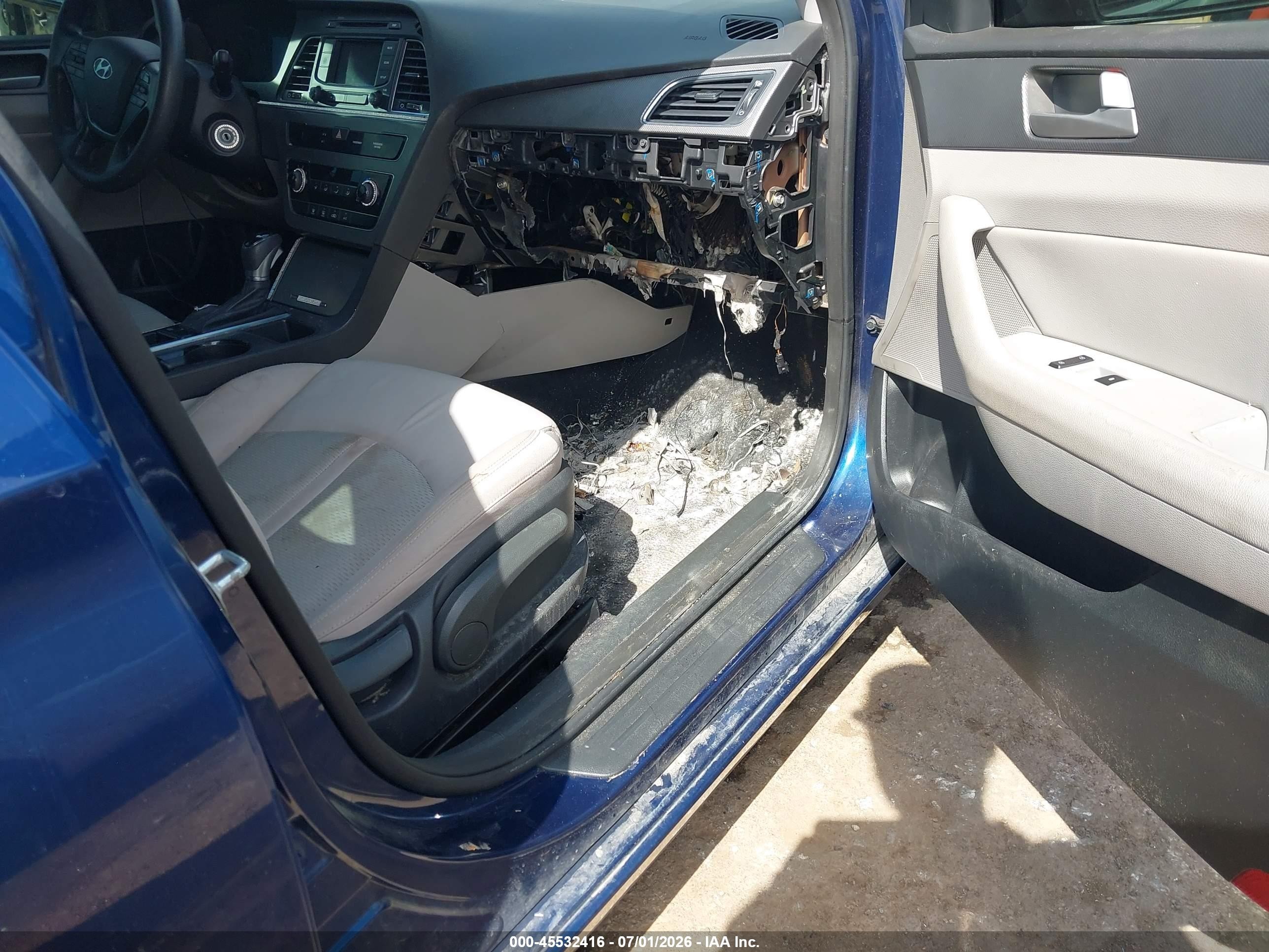 2015 Hyundai Sonata Se Blue vin: 5NPE24AFXFH224236
