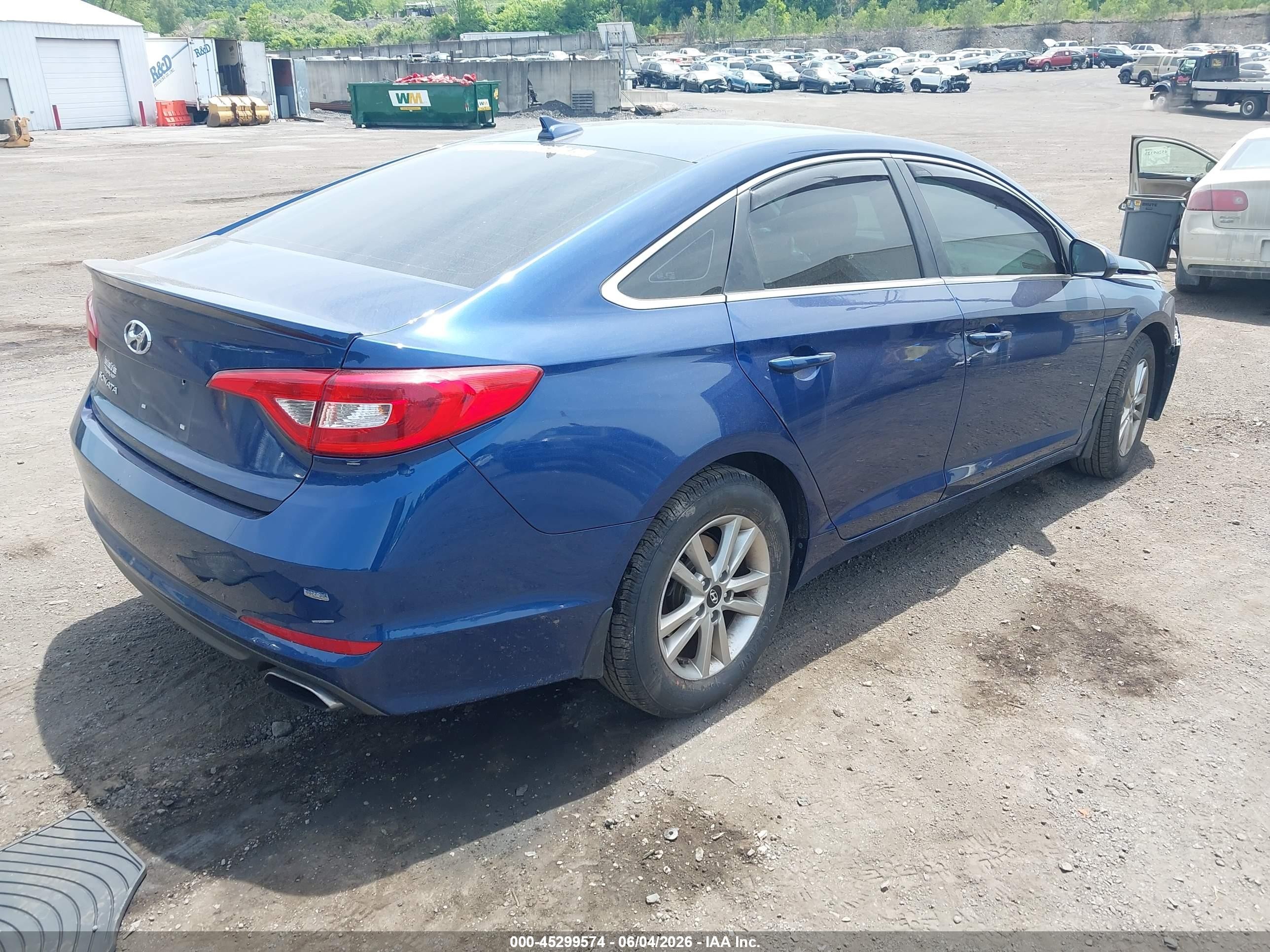 2015 Hyundai Sonata Se Синий vin: 5NPE24AFXFH231820