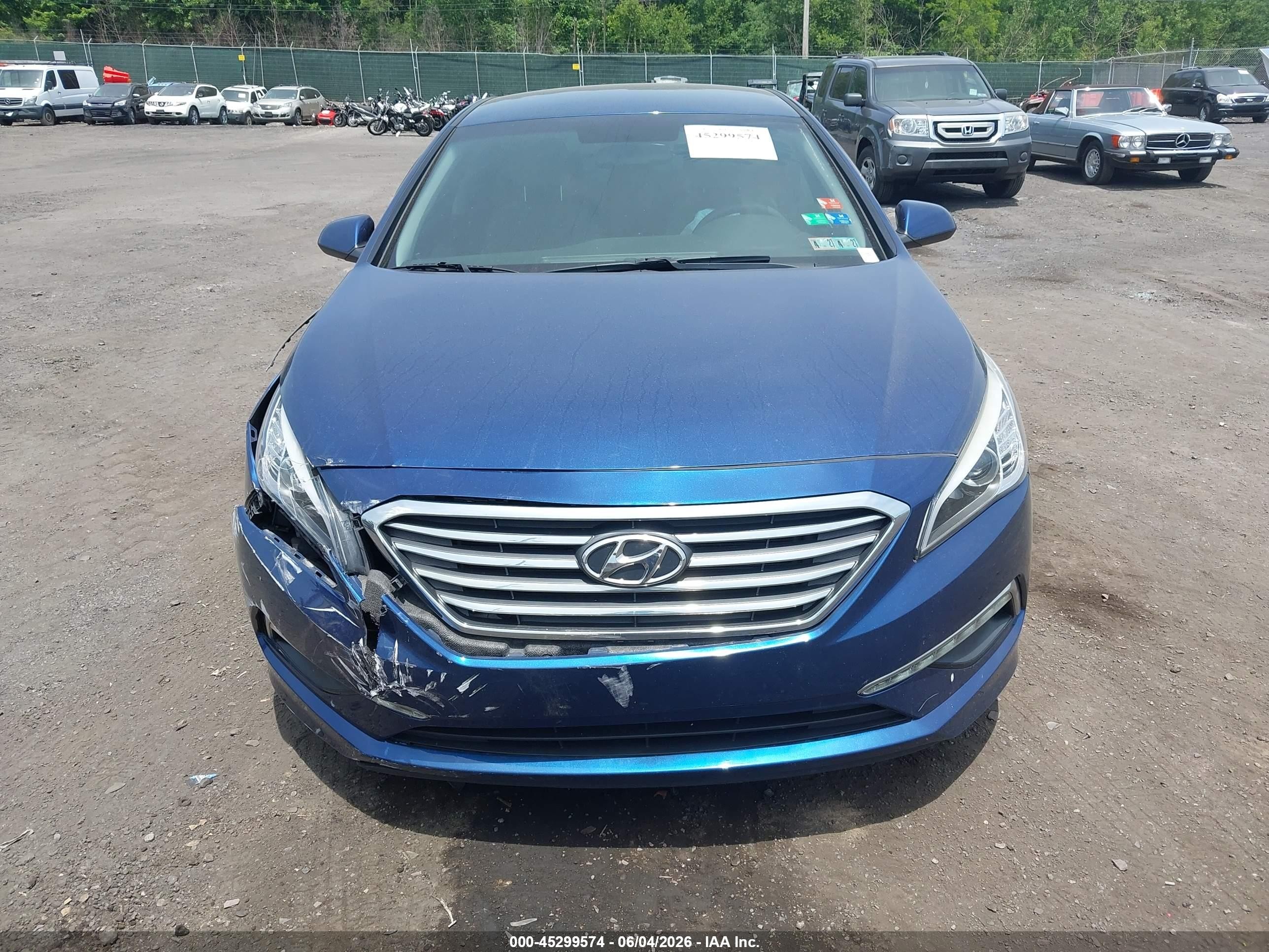 2015 Hyundai Sonata Se Синий vin: 5NPE24AFXFH231820