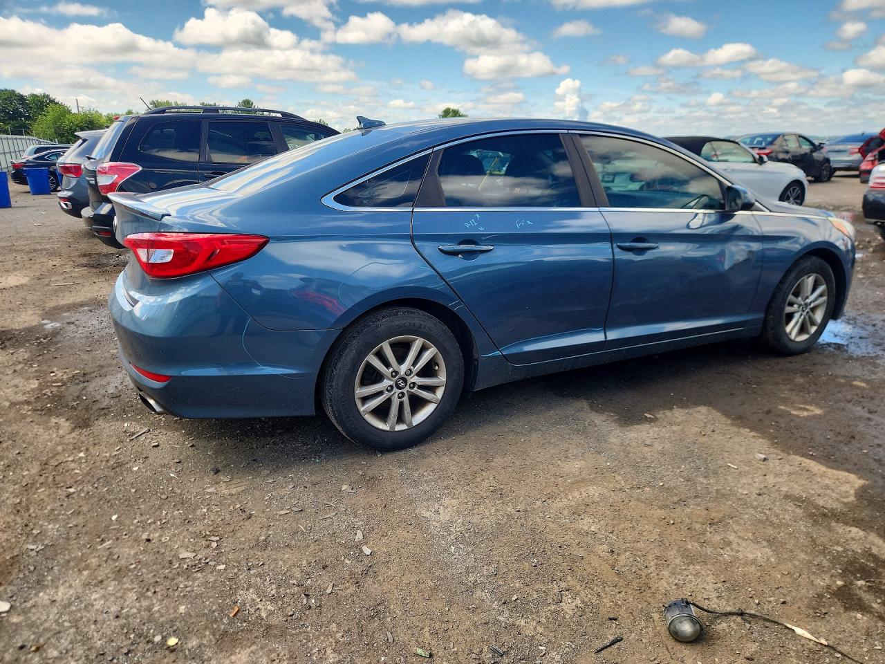 2015 Hyundai Sonata Se Blue vin: 5NPE24AFXFH243028