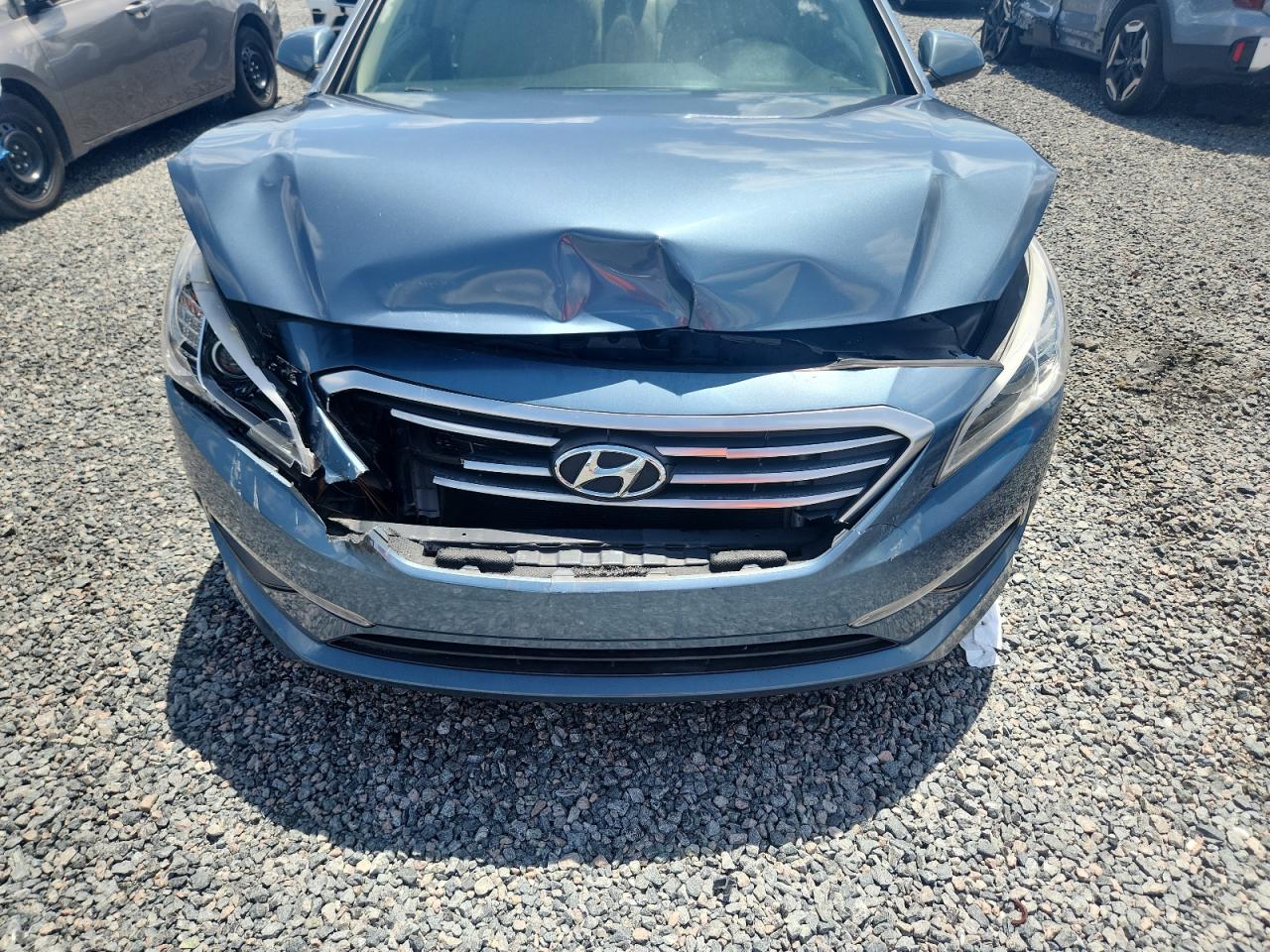 2015 Hyundai Sonata Se Blue vin: 5NPE24AFXFH260086