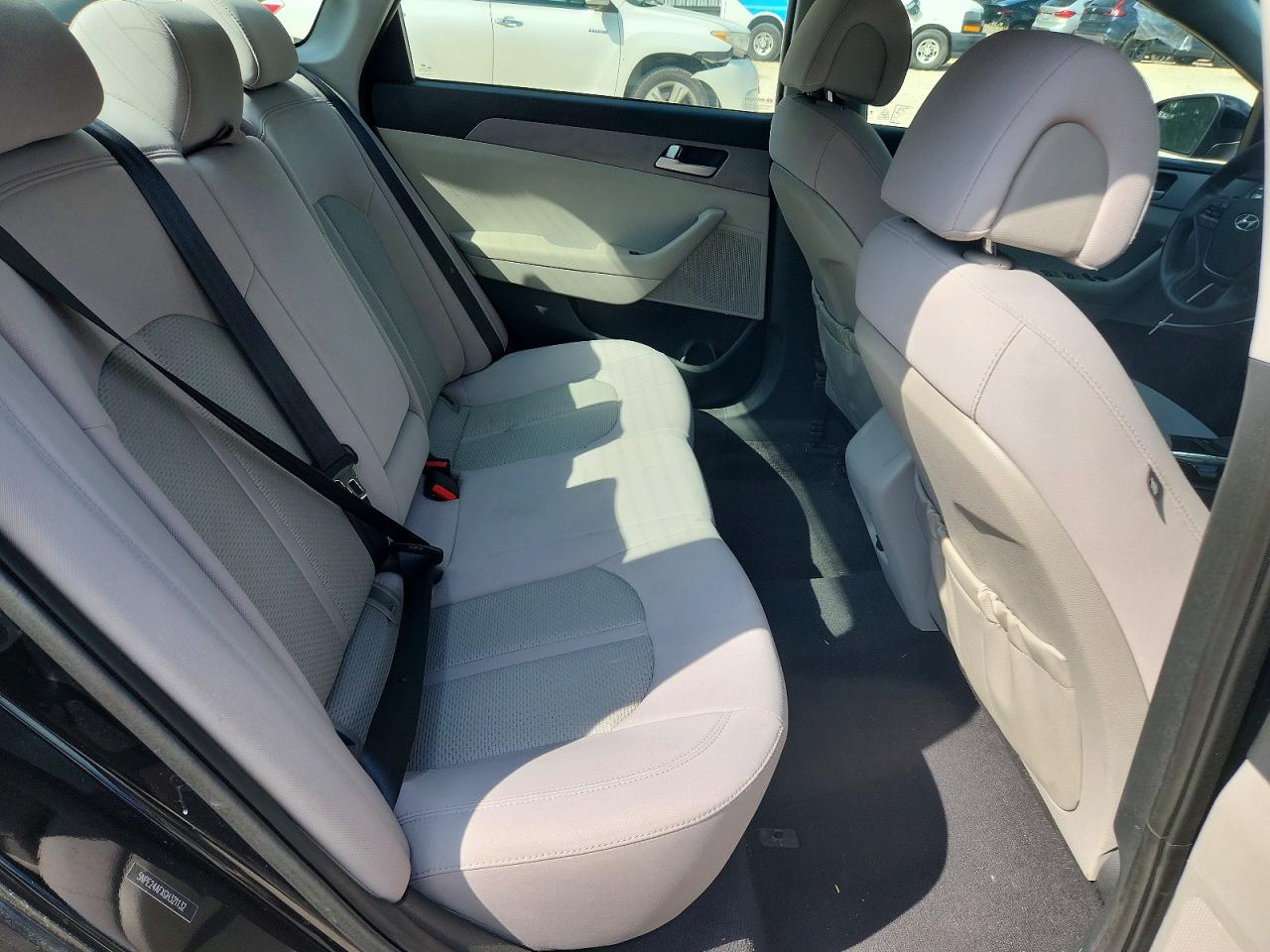 2016 Hyundai Sonata Se Black vin: 5NPE24AFXGH321132