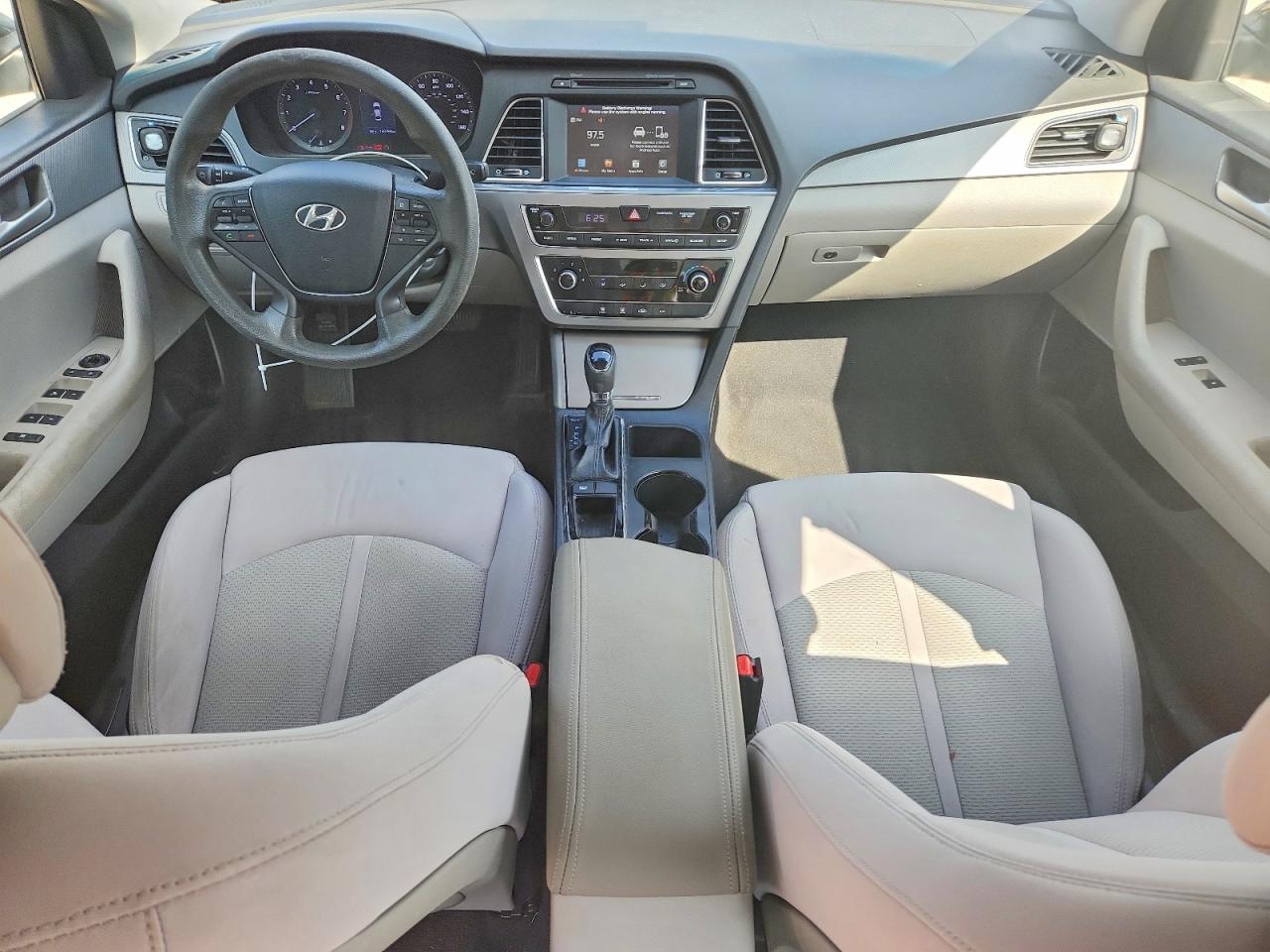 2016 Hyundai Sonata Se Black vin: 5NPE24AFXGH321132