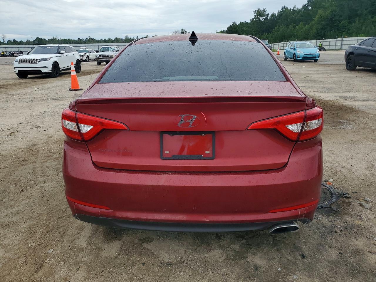 2016 Hyundai Sonata Se Burgundy vin: 5NPE24AFXGH358035