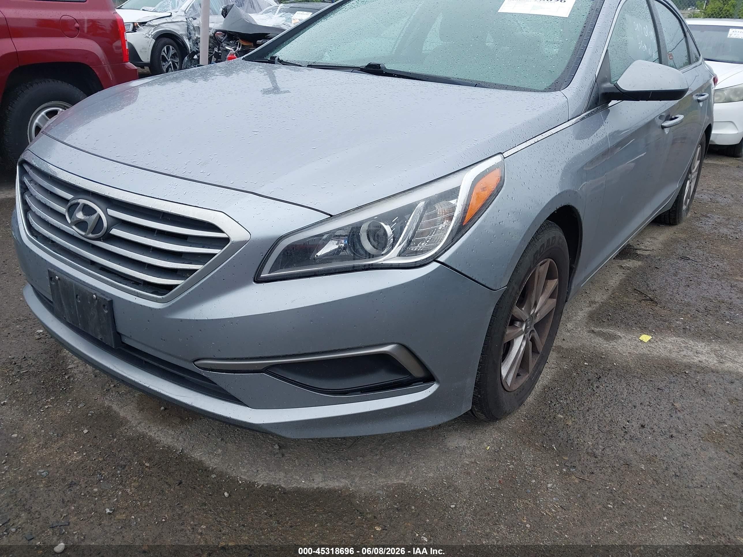 2017 Hyundai Sonata Серебряный vin: 5NPE24AFXHH532039