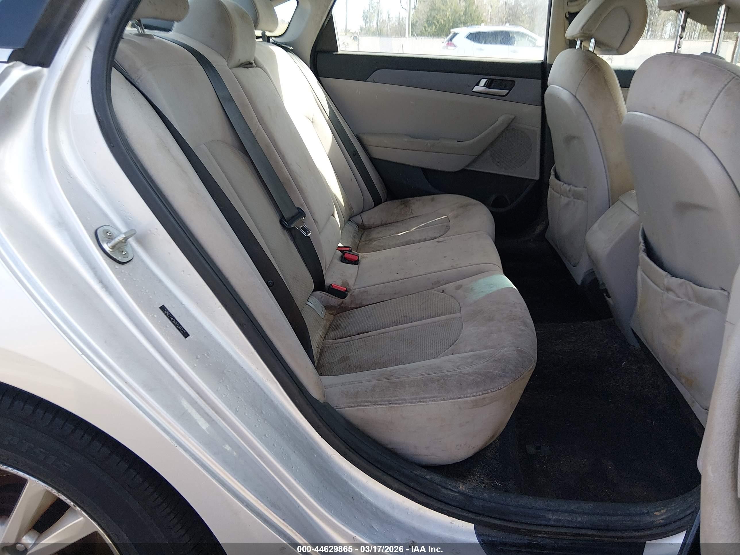2017 Hyundai Sonata   Серебряный vin: 5NPE24AFXHH537273